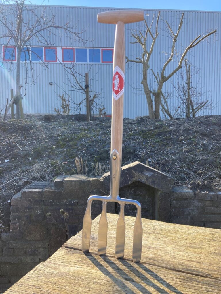 Réparer des outils vieux de 60 ans