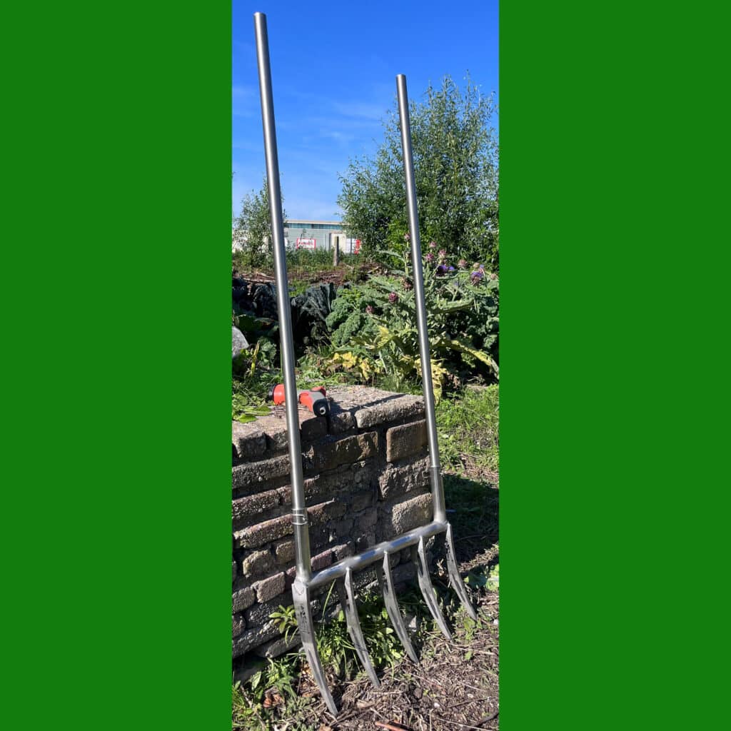 Handgesmede grelinette van Sneeboer & Zn voor duurzaam grondwerk